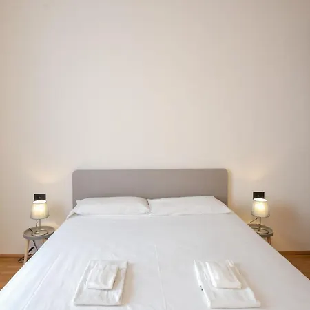 Easylife - Spazioso E Tranquillo Trilocale In Porta Romana Milan Exterior photo